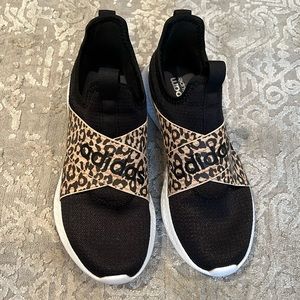 Adidas cloud foam super Size 6, like new $50